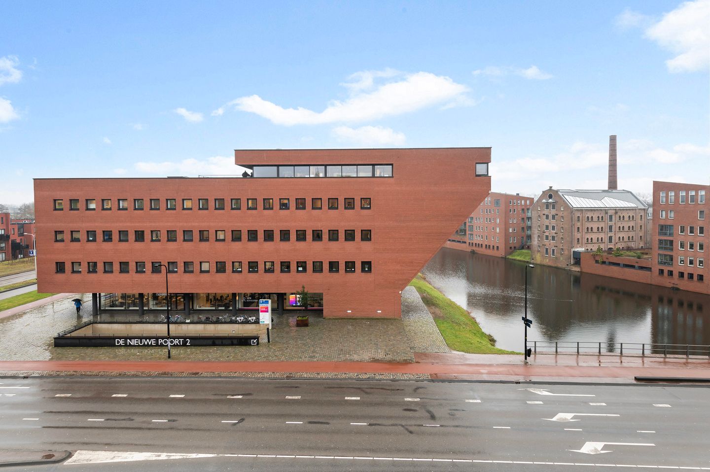 View photo 1 of Mr. H.F. de Boerlaan 28-A