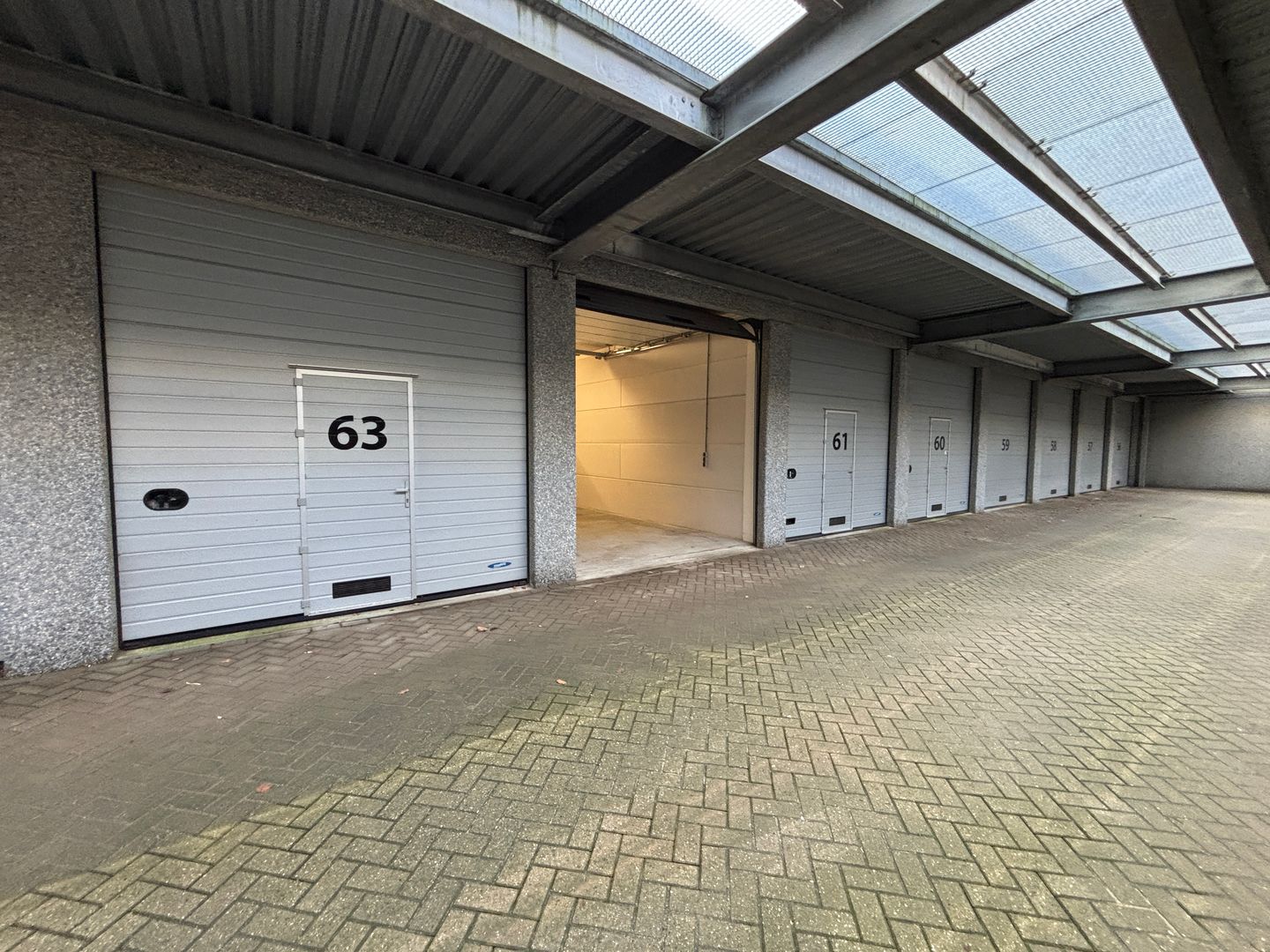 View photo 5 of Veerpolder 19-062