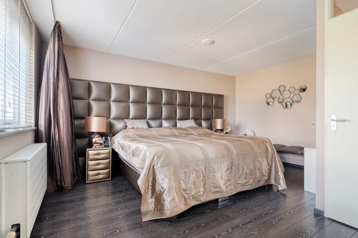 Photo 2 of Barbadosstraat 98