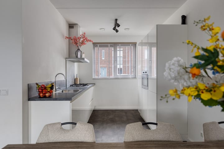 Foto 4 van Wethouder van Rooijlaan 11