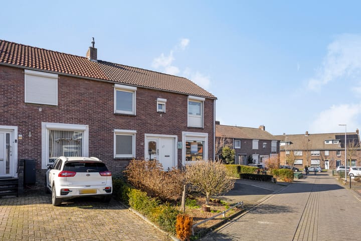 Photo 2 of Haarlemstraat 17