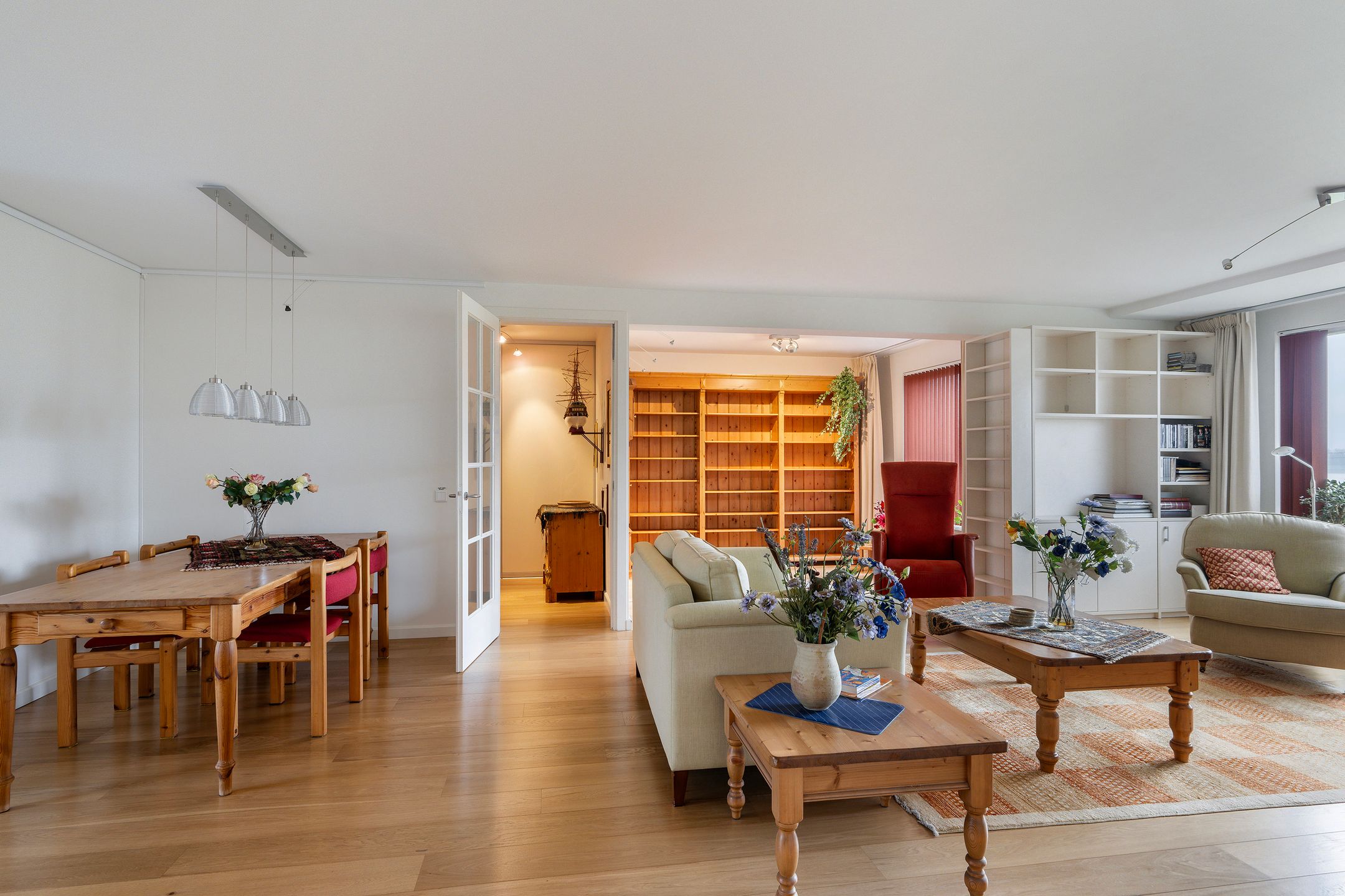 Foto 9 van Dr. Albert Schweitzerdreef 343