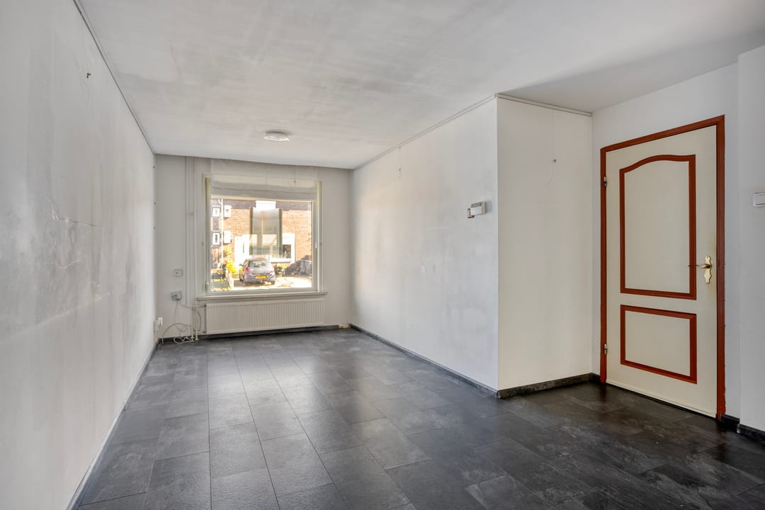Photo 7 of Haarlemstraat 17