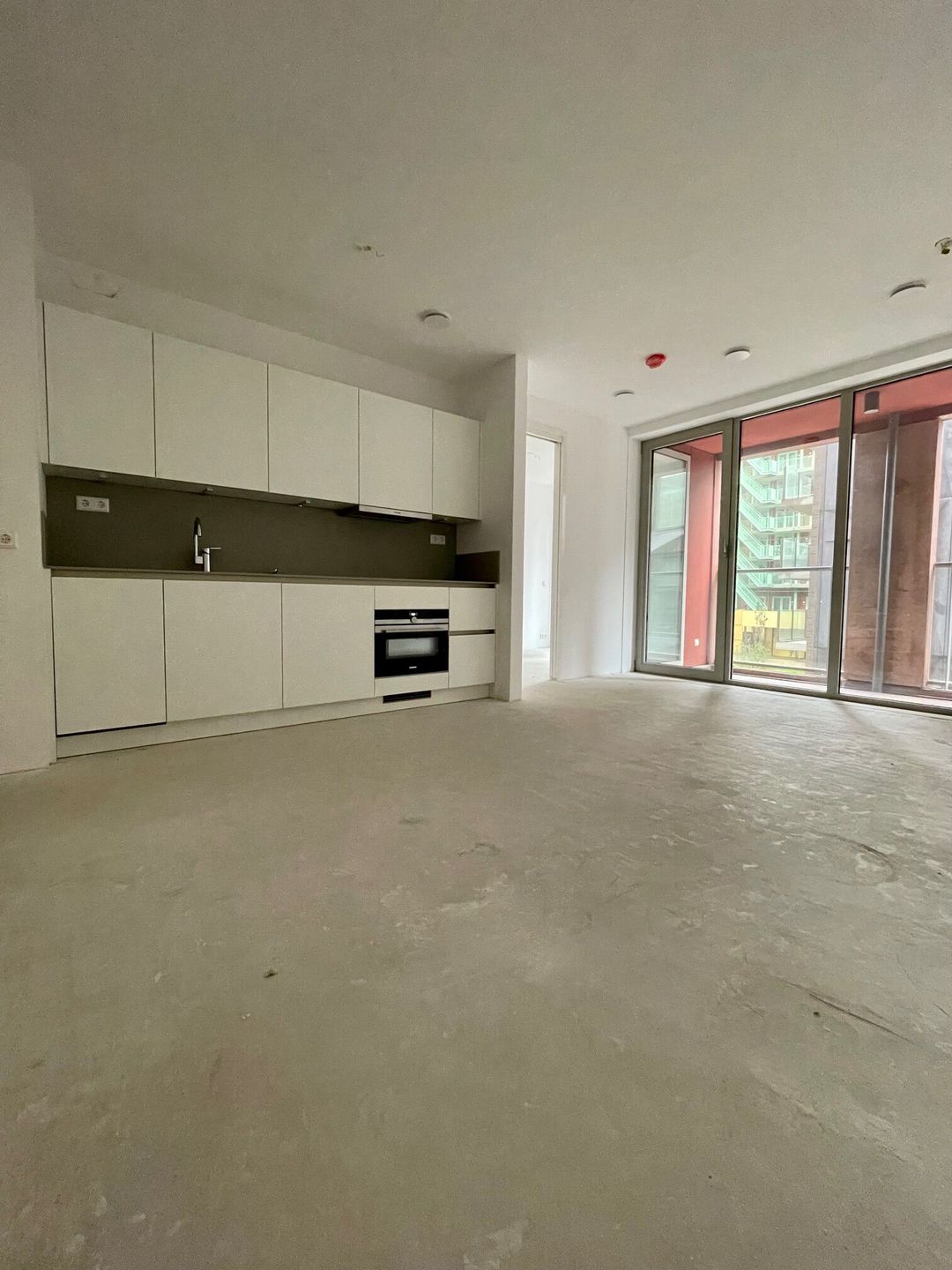 Foto 7 van Oostenburgermiddenstraat 387