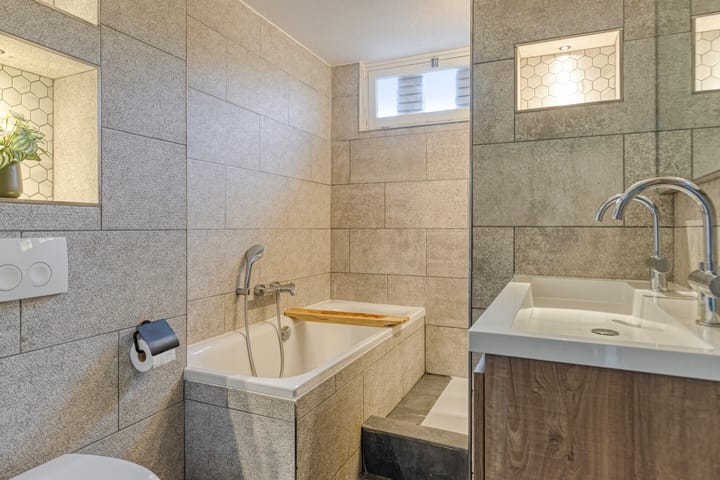 Foto 4 van Hellenburg 18