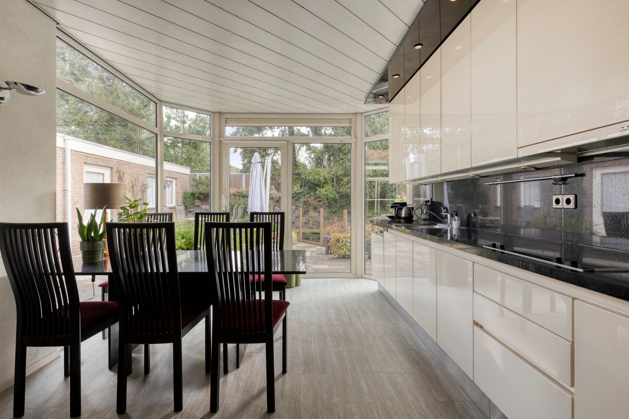 Foto 15 van Ereprijsstraat 48