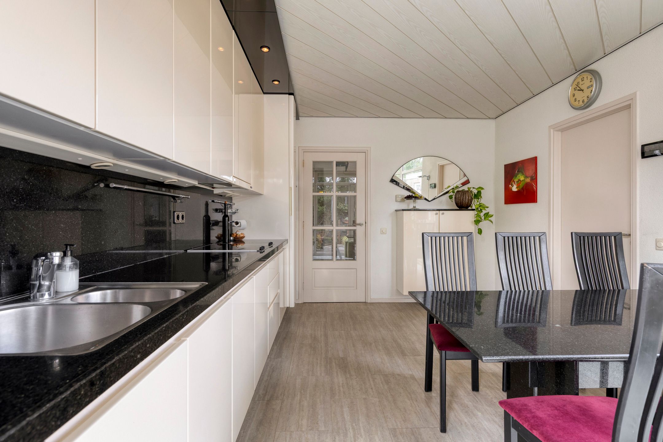 Foto 18 van Ereprijsstraat 48