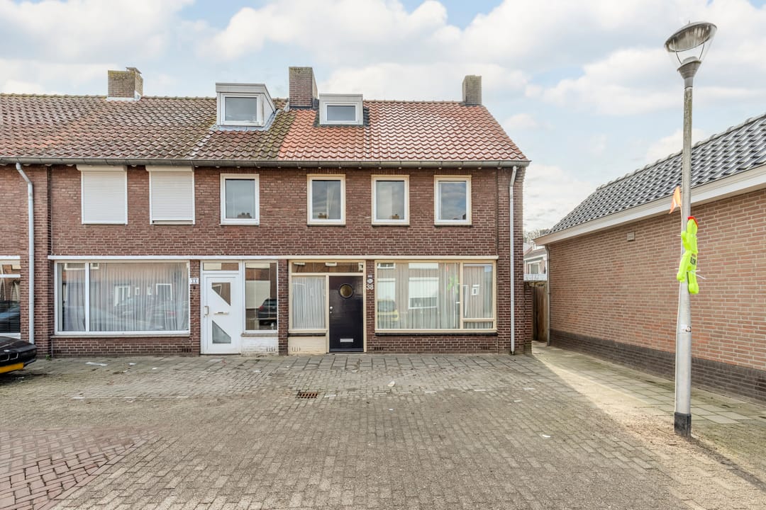 Photo 32 of Brasemstraat 38