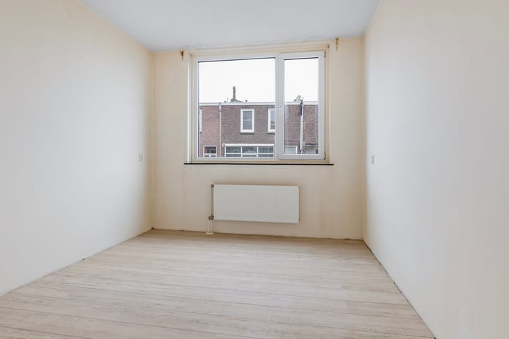 Photo 3 of Parallelstraat 10-B