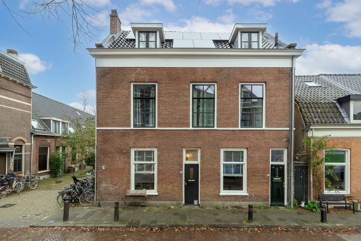 Mgr. van de Weteringstraat 34