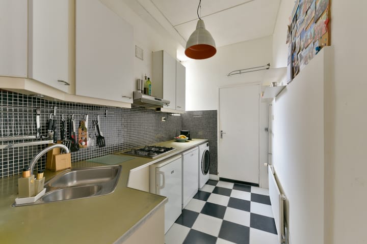 Foto 9 van Mgr. van de Weteringstraat 34