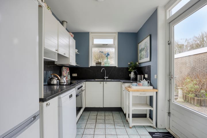 Foto 16 van Van Oldenbarneveltstraat 17