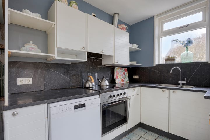 Foto 17 van Van Oldenbarneveltstraat 17