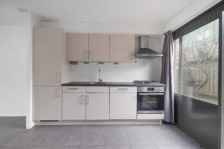 Photo 9 of Turnhoutplantsoen 128