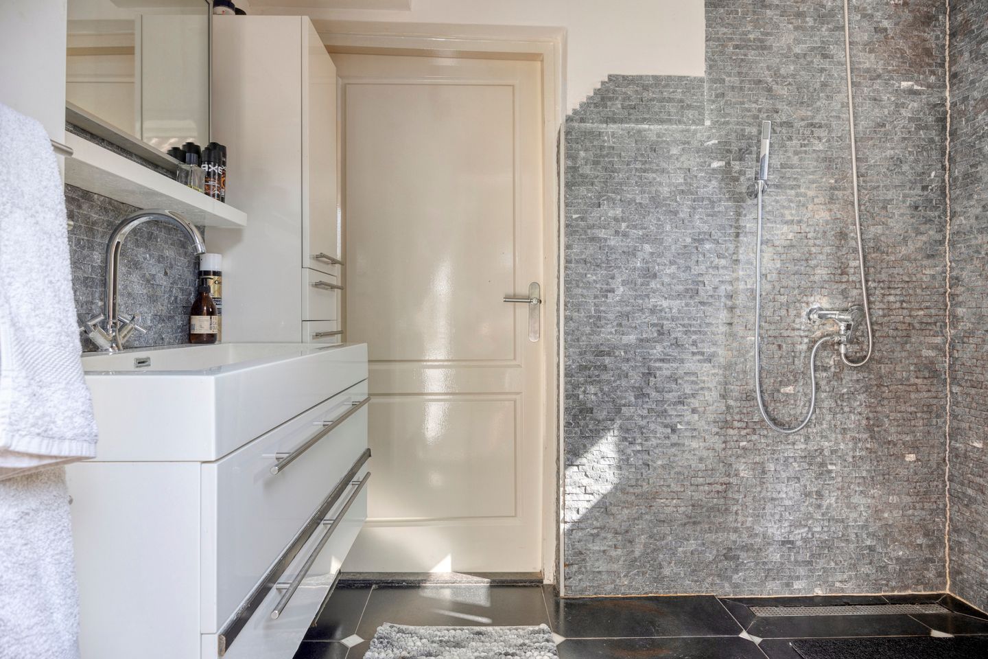 Foto 25 van Eindstraat 56