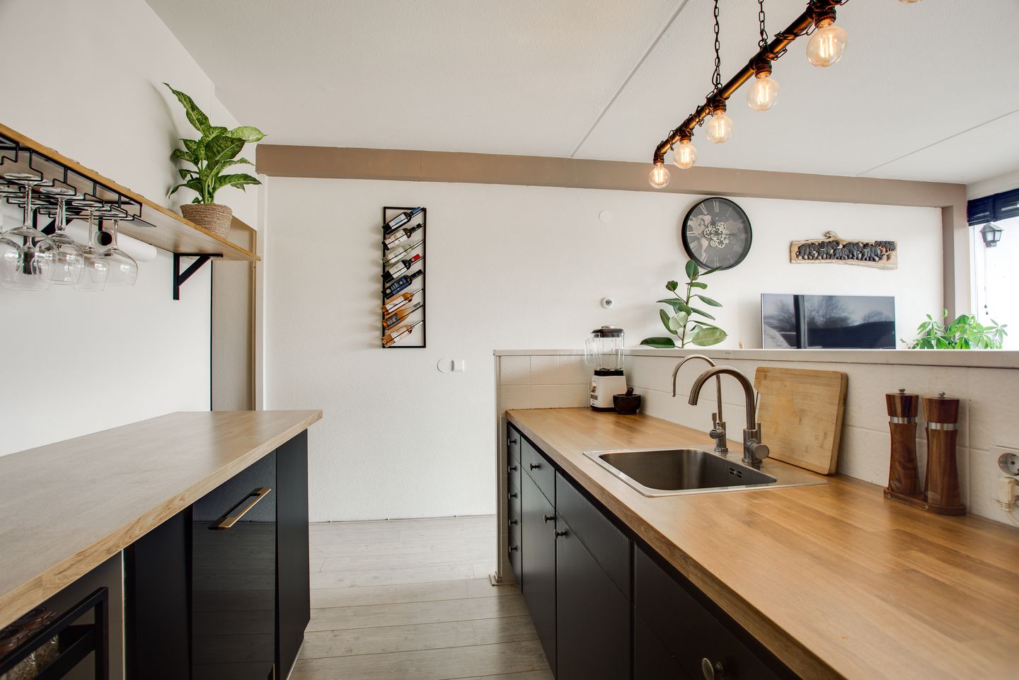 Photo 19 of Wingerdpark 28