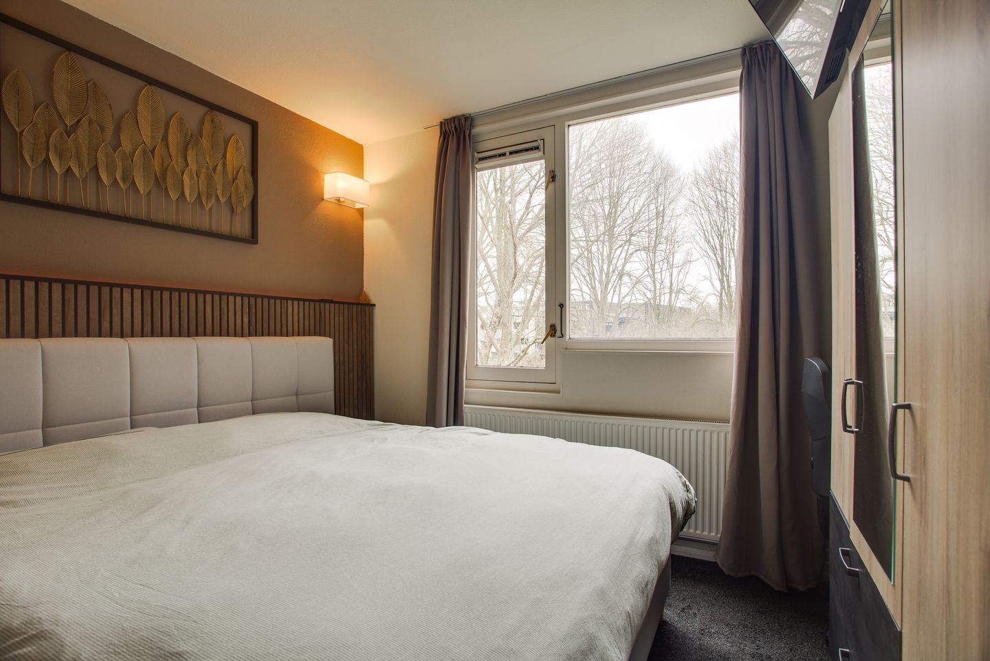 Photo 10 of Wingerdpark 28