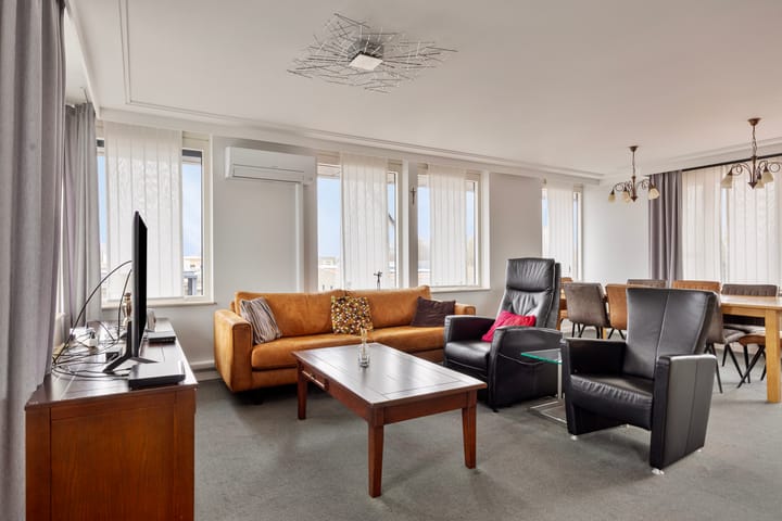 Foto 3 van Kerkplein 35