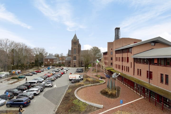 Foto 43 van Kerkplein 35