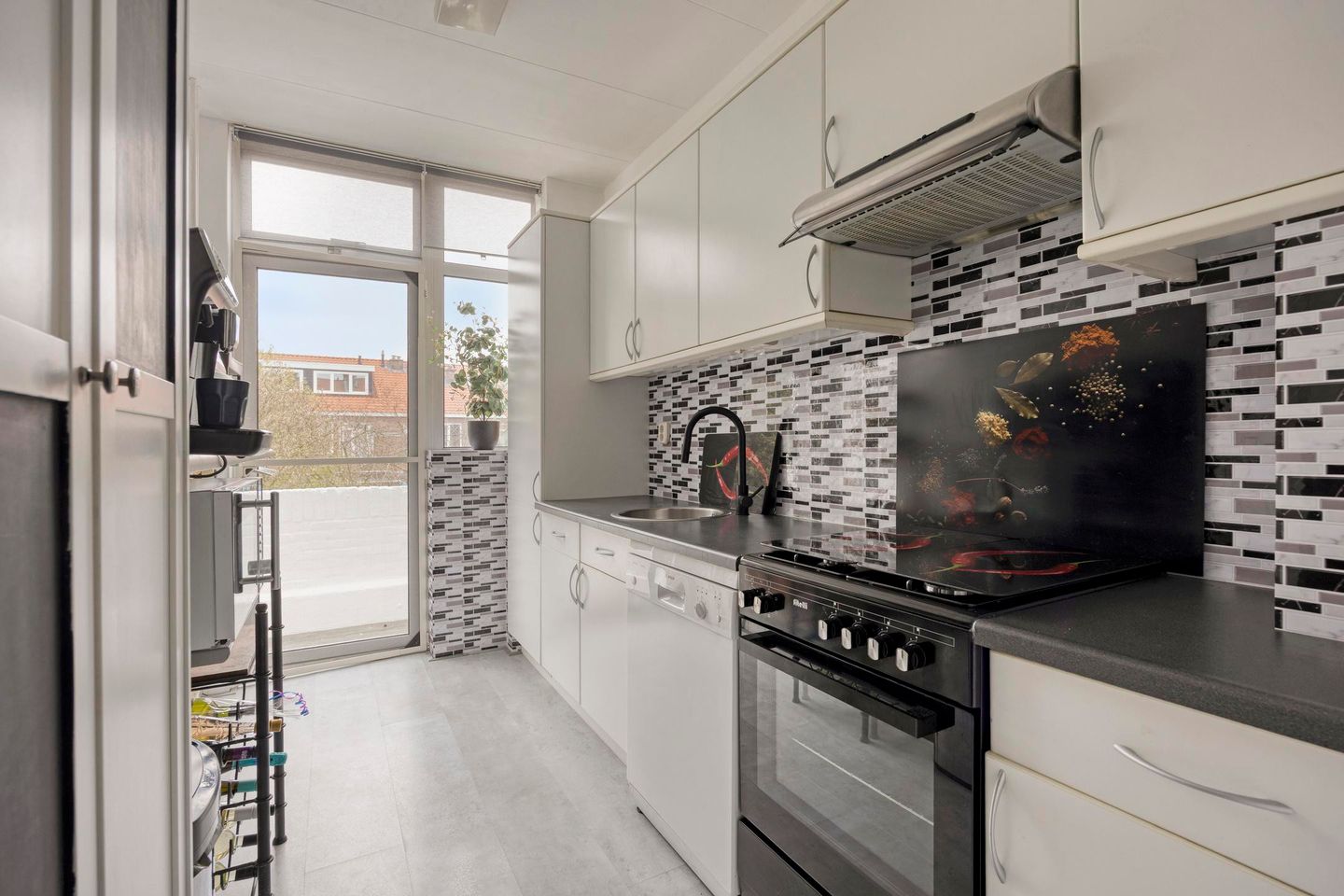 Foto 10 van Nieuwediepstraat 15