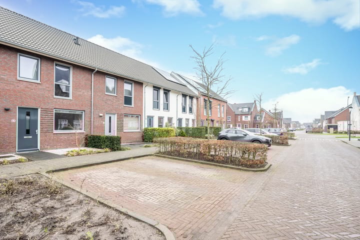 Photo 3 of Kloofbeitel 6-A