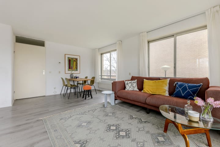 Photo 3 of Emmeline Pankhurststraat 6