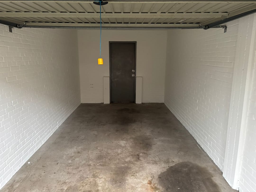 Foto 2 van Karel Doormanlaan div. garages