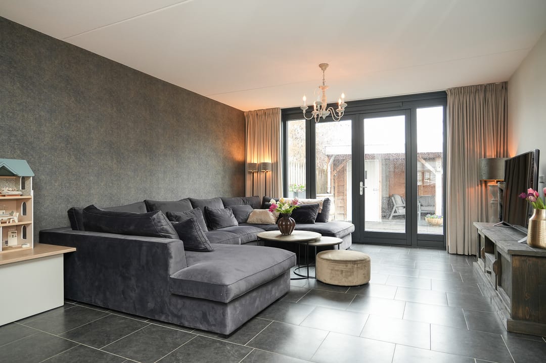 Photo 2 of Verzetsplein 4