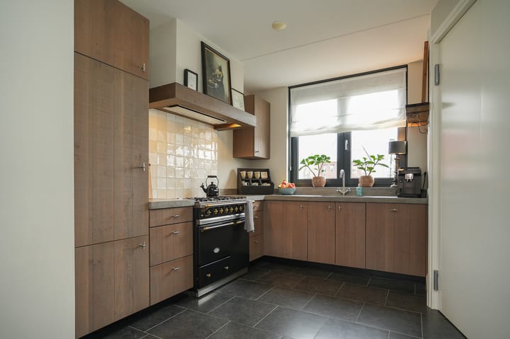 Photo 3 of Verzetsplein 4