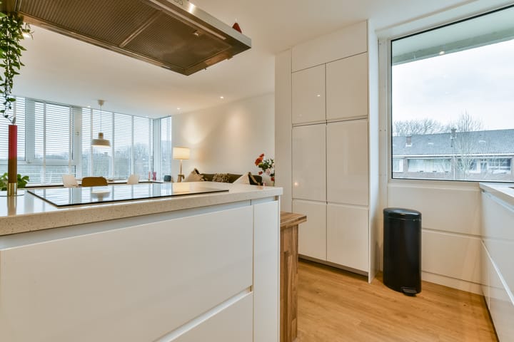 Photo 11 of Van Boshuizenstraat 485