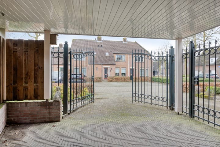 Foto 3 van Klaproos 66