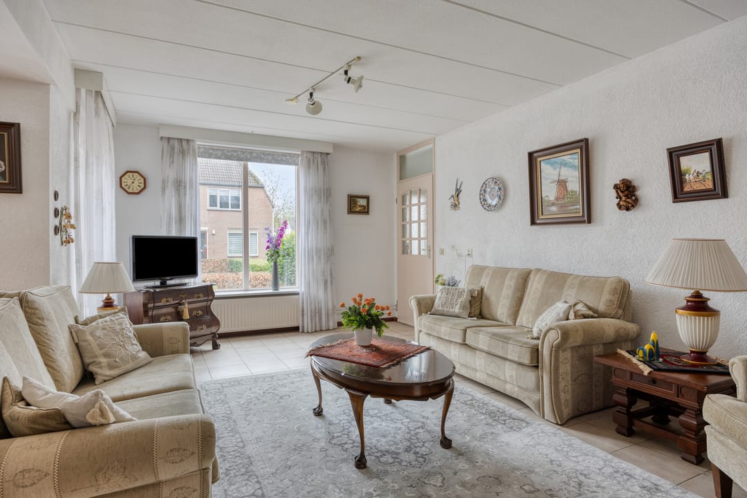 Photo 8 of Klaproos 66