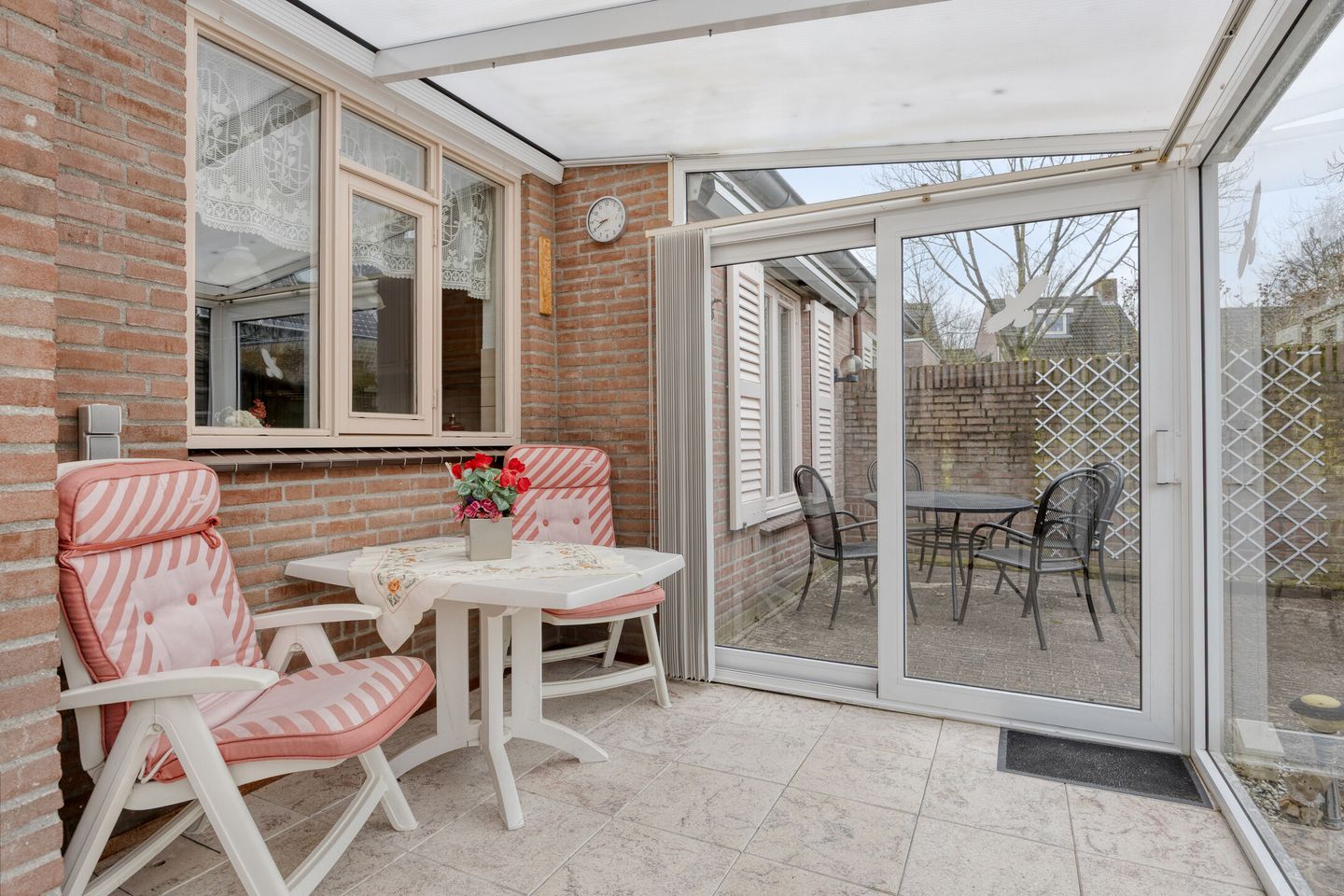 Photo 35 of Klaproos 66