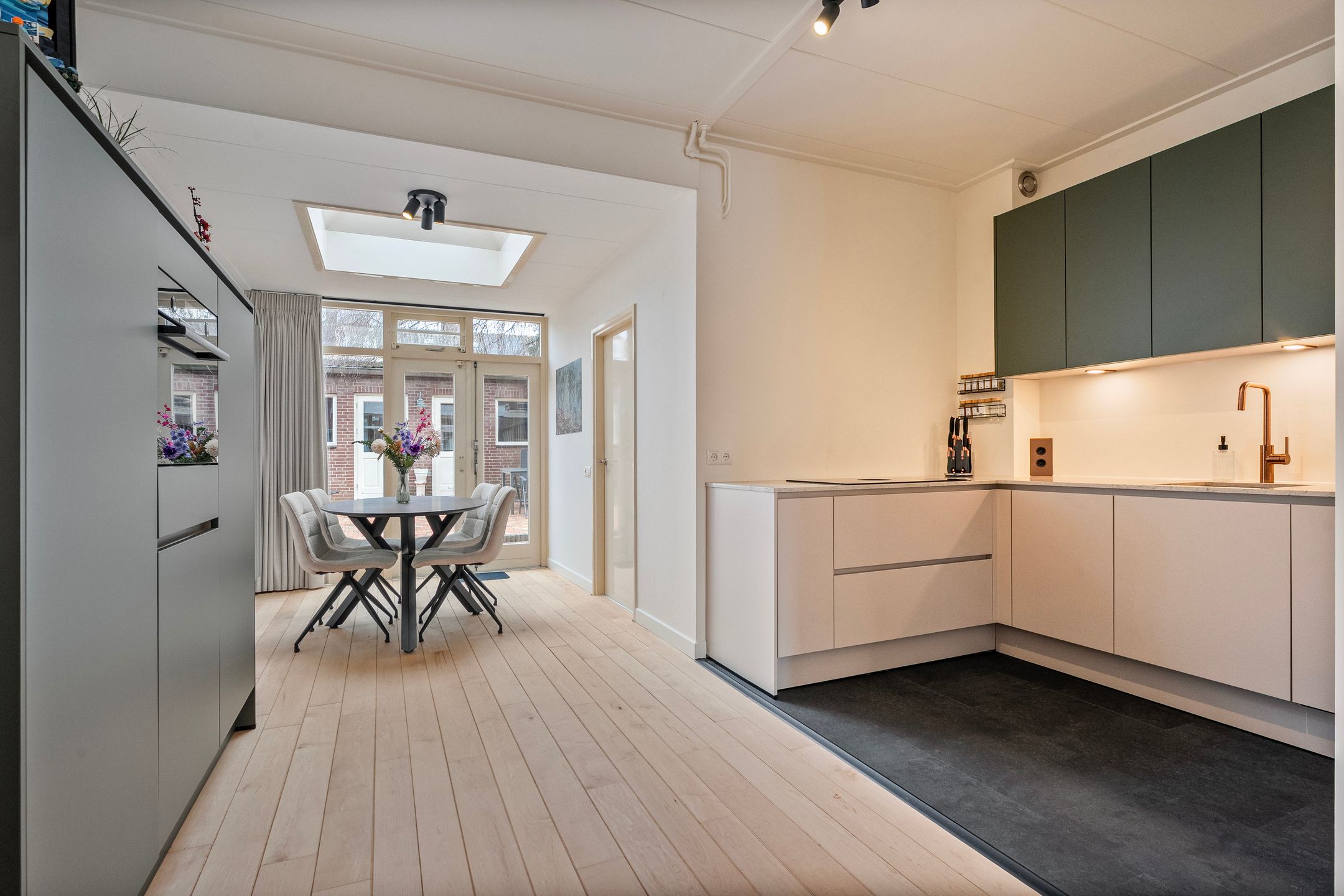 Foto 3 van Niasstraat 15