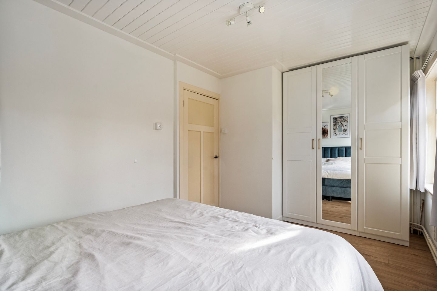 Foto 25 van Niasstraat 15