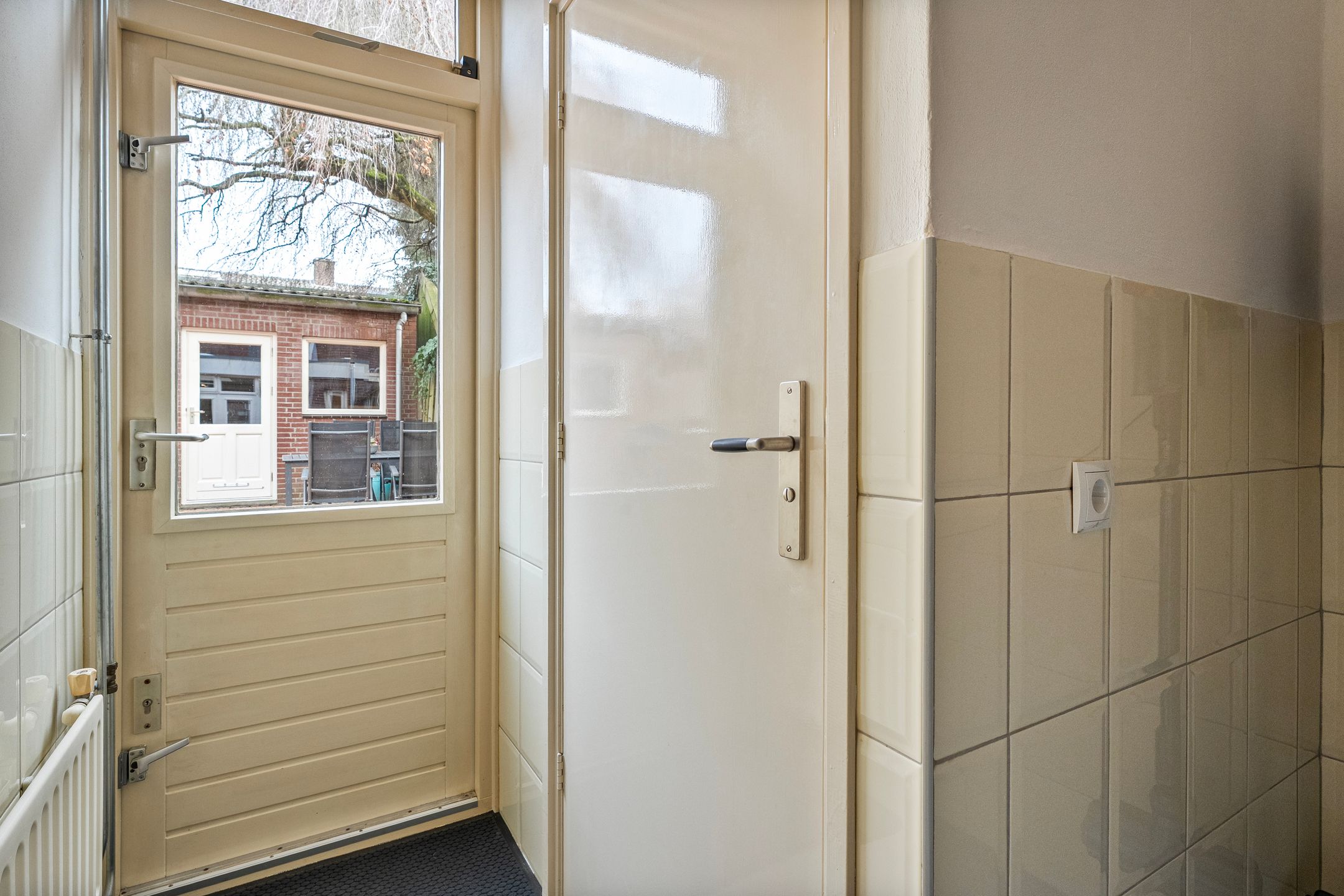 Foto 33 van Niasstraat 15