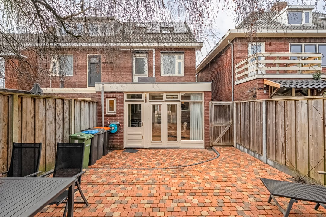 Foto 38 van Niasstraat 15