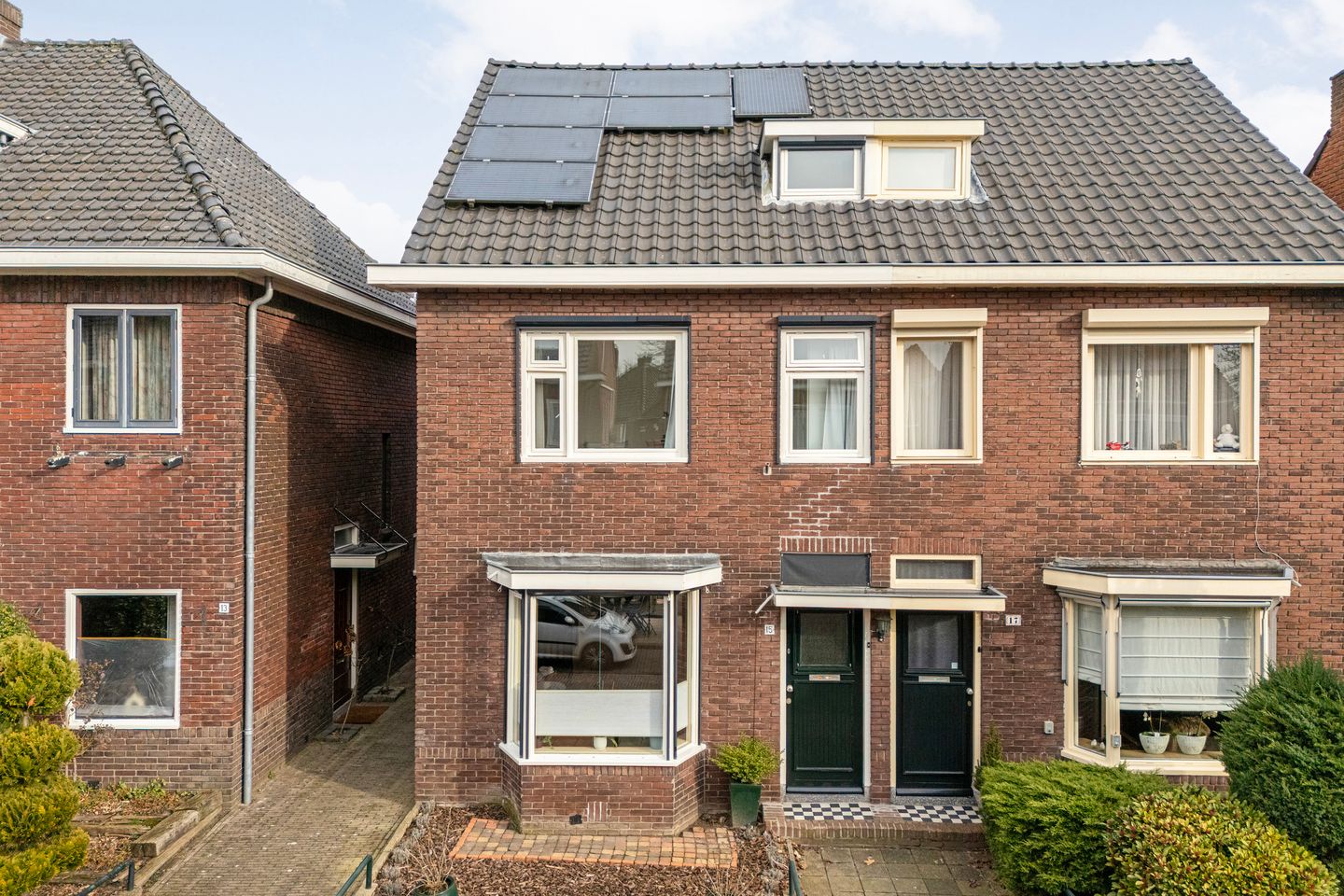 Foto 40 van Niasstraat 15