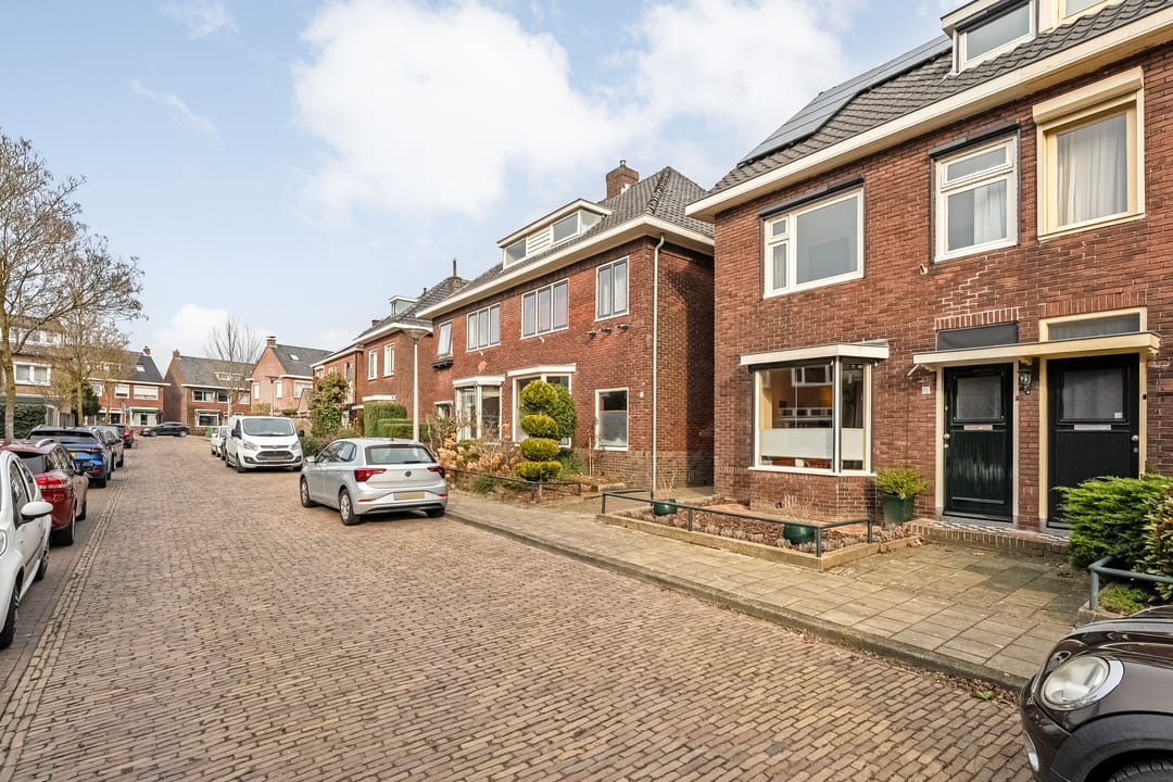 Foto 41 van Niasstraat 15