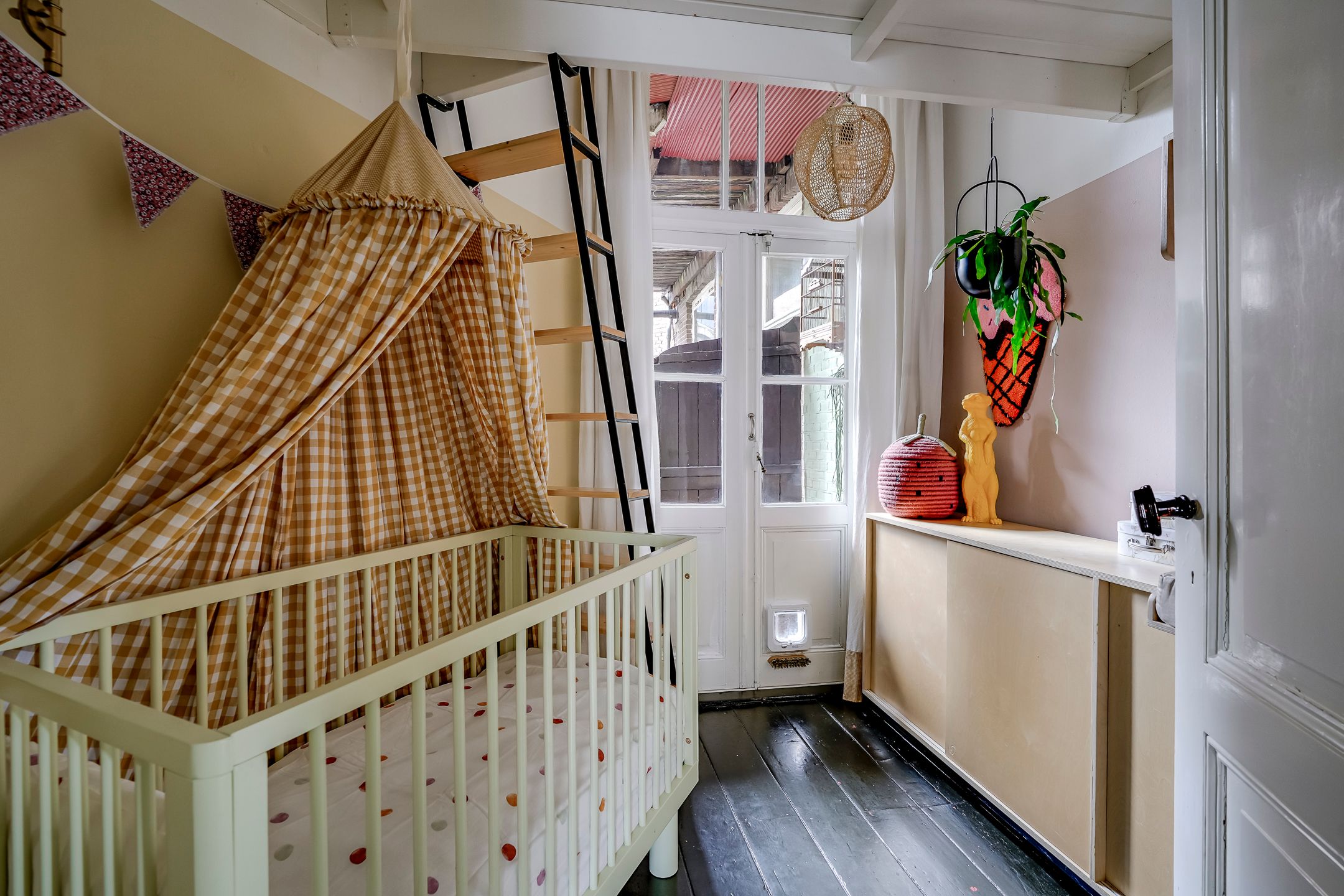 Foto 24 van Adelaarstraat 45