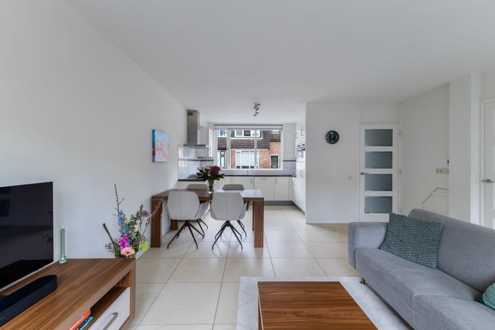 Foto 11 van Cantatelaan 6