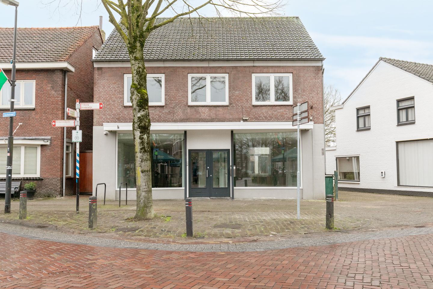 View photo 1 of Kerkstraat 2