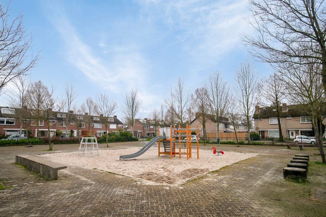 Photo 38 of Baristraat 4