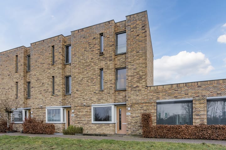 Tussenwoning te koop: Landgraaf 20, Eindhoven