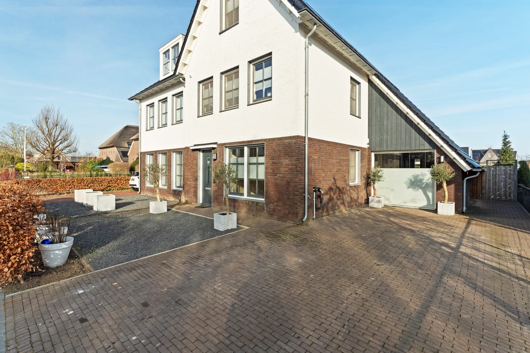 Photo 52 of Klapstraat 24-C