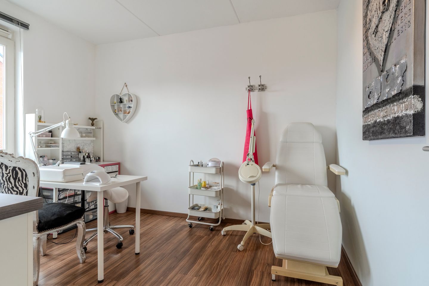 Photo 19 of Voorschotenstraat 11