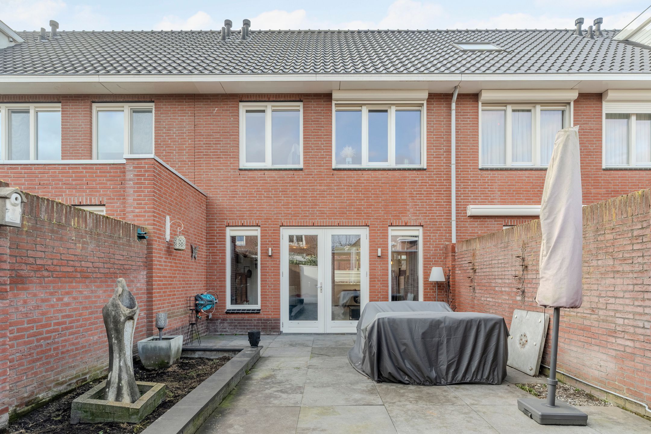 Photo 27 of Voorschotenstraat 11