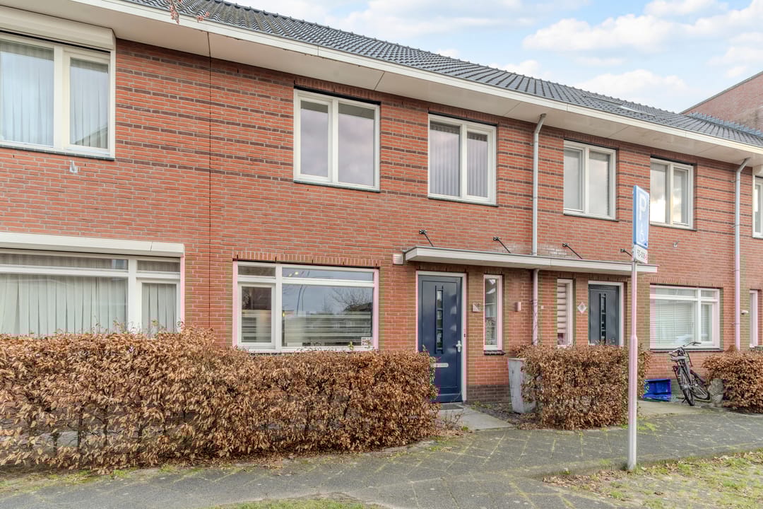 Photo 31 of Voorschotenstraat 11