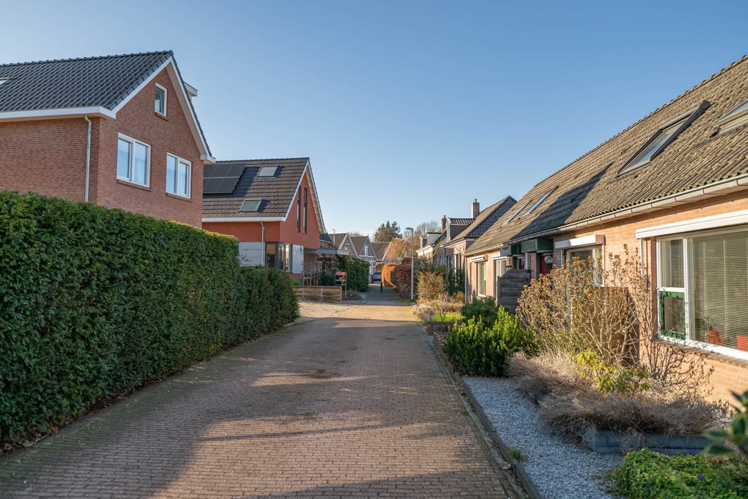 Photo 37 of Westenberg 12