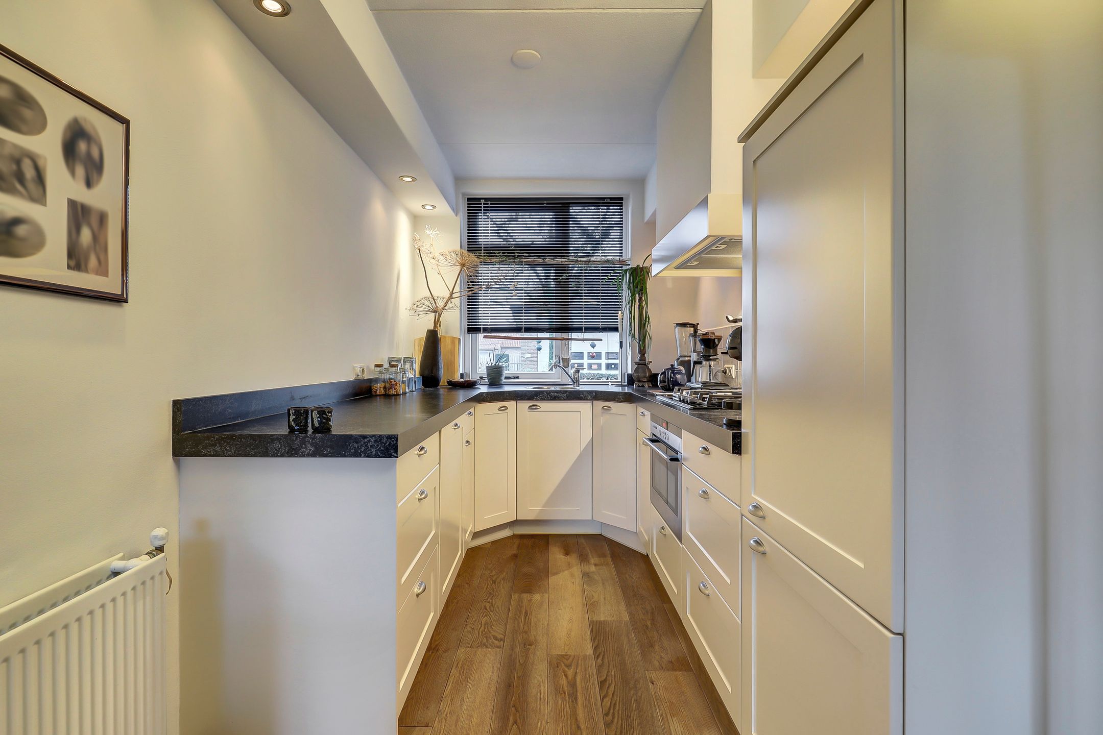 Photo 9 of Wilhelminastraat 4-B